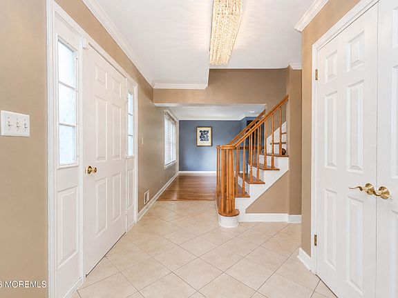 3rd image of 604 Meadow Run
