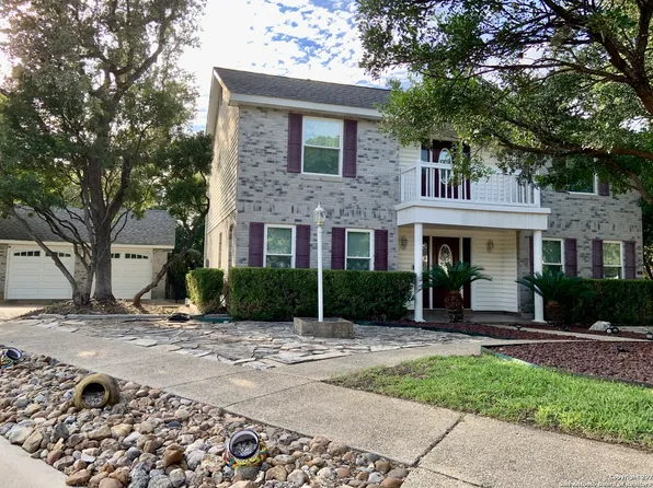 125 Oak Knob, Universal City, TX 78148