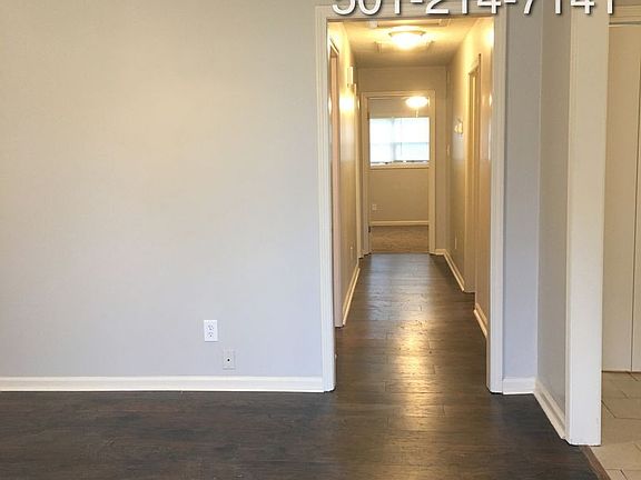 2nd image of 807 S Main