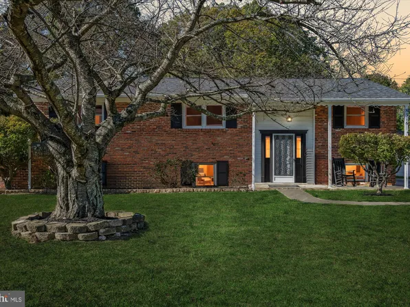 8316 Woodward St, Savage, MD 20763