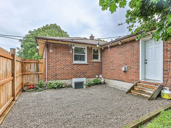 4th image of 25 Laurentian Dr S