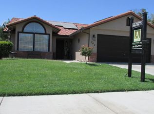 345 Stonewood Dr, Los Banos, CA 93635
