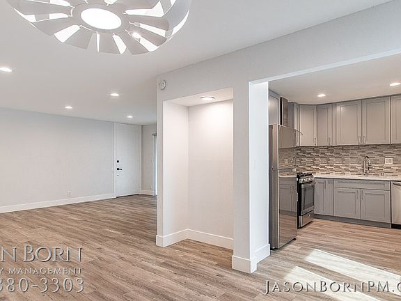 2nd image of 31552 Agoura Rd Unit 1