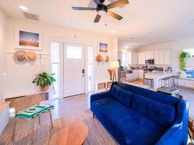 1176 Lott Ave, Austin, TX, 78721