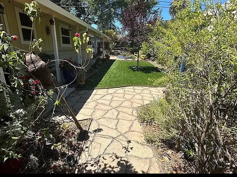1410 Dewing Ln — Photo 3