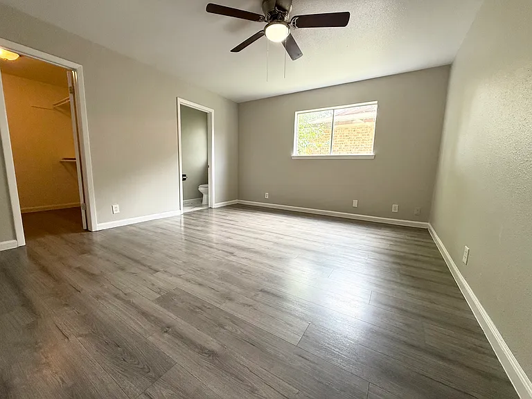 5522 Grand Lake Dr — Photo 10