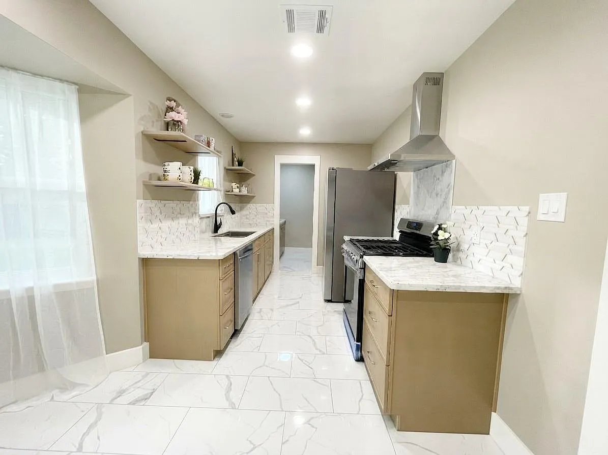 3 bed, 2.0 bath, 1575 sqft, $2,150 — Photo 4