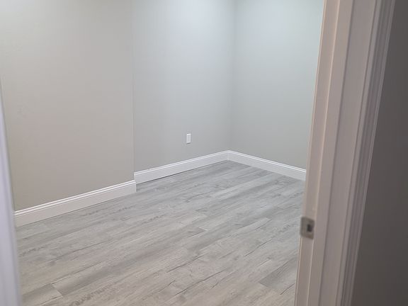 5th image of 1547 Chippewa St #1547