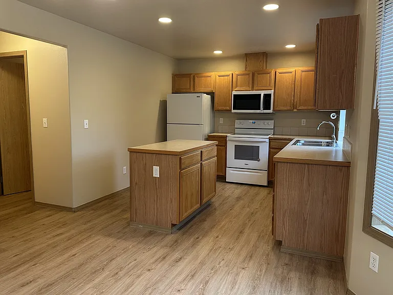 16007 29th Avenue Ct E #16007 — Photo 9