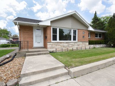 9246 S 54th Ave, Oak Lawn, IL, 60453