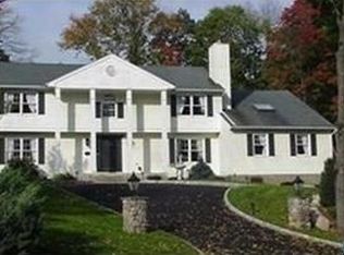 818 Darlington Ave, Mahwah, NJ 07430