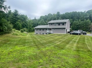 35 Garner Rd #B, Averill Park, NY 12018