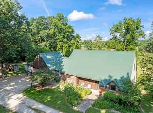 13931 McDuffee Rd, Churubusco, IN 46723