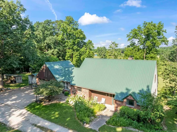 13931 McDuffee Rd, Churubusco, IN 46723