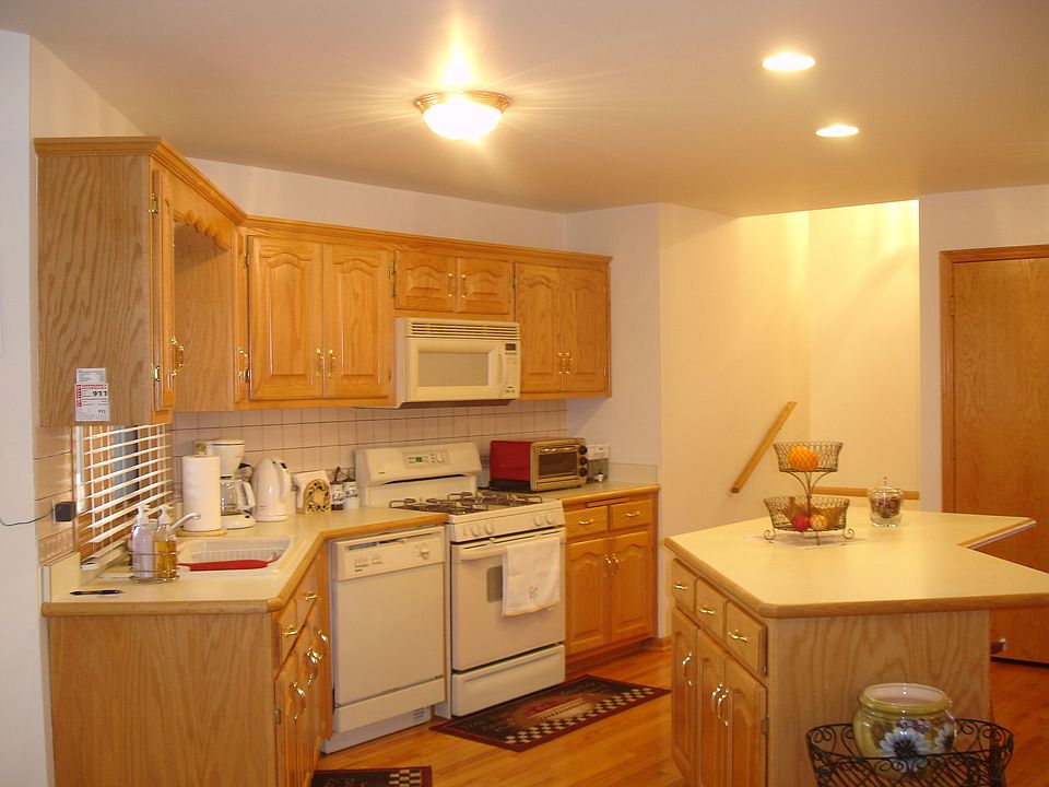 2nd image of 720 Lisdowney Dr