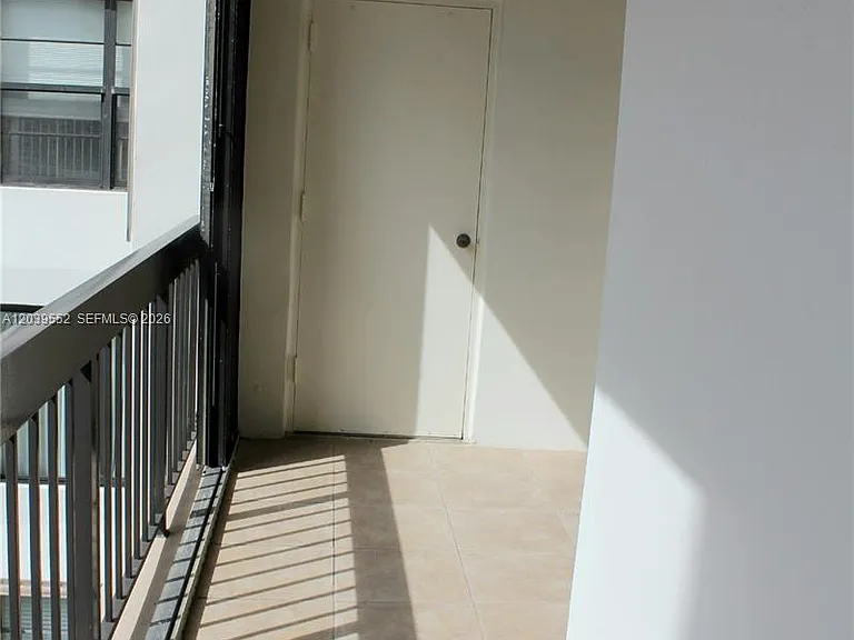 2333 Brickell Ave #1004 — Photo 21