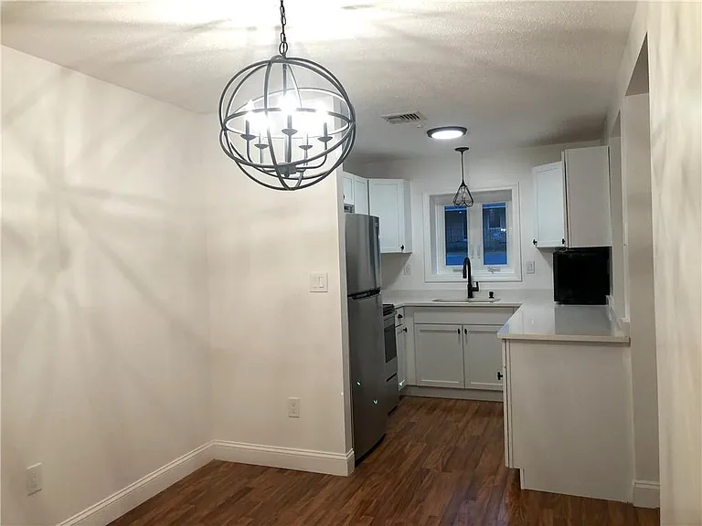 728 Beverage Hill Ave #11 — Photo 5