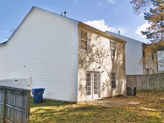 3rd image of 269 Silver Ridge Dr