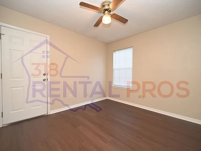 2414 Misty Ln — Photo 10