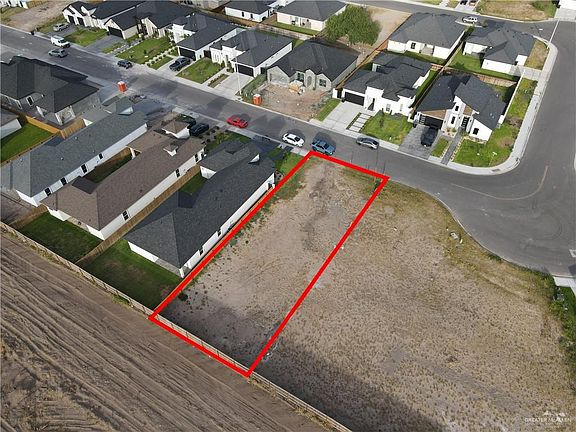 4th image of 8015 N 49th Ln