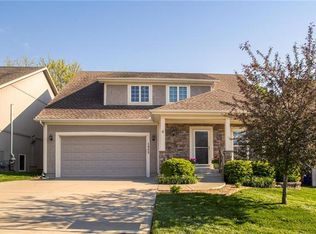 1932 W Forest St, Olathe, KS 66061