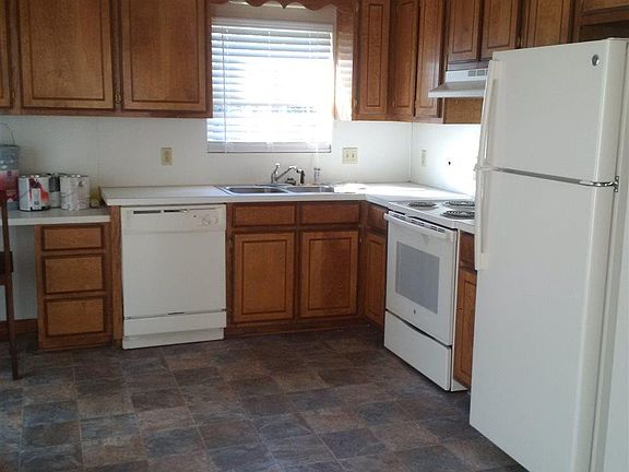 3rd image of 102 Brandywine Dr NE APT P1