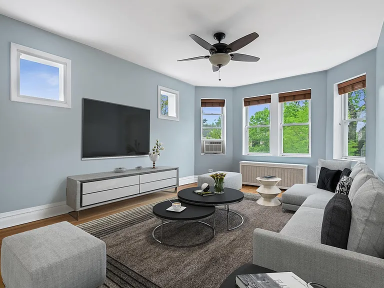 2839 N Sawyer Ave #2S — Photo 2