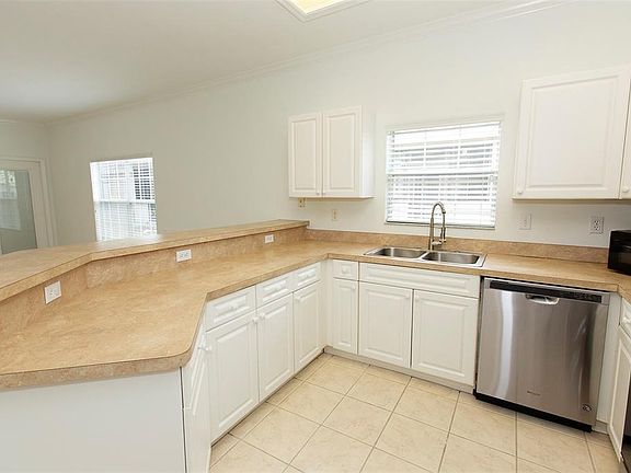 4th image of 7952 NW 51st Way