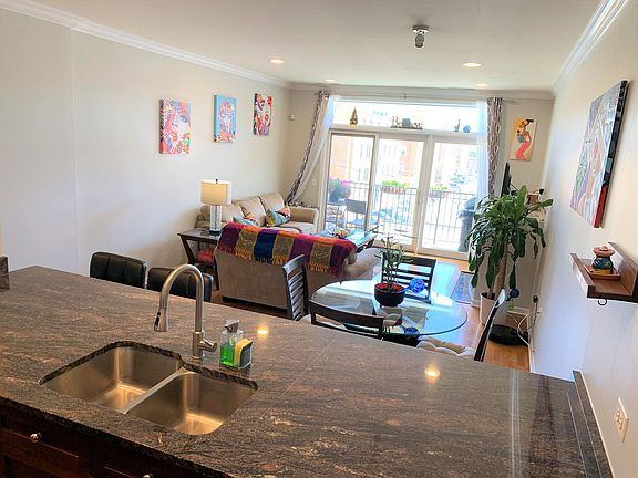 5th image of 2472 W Foster Ave APT 302