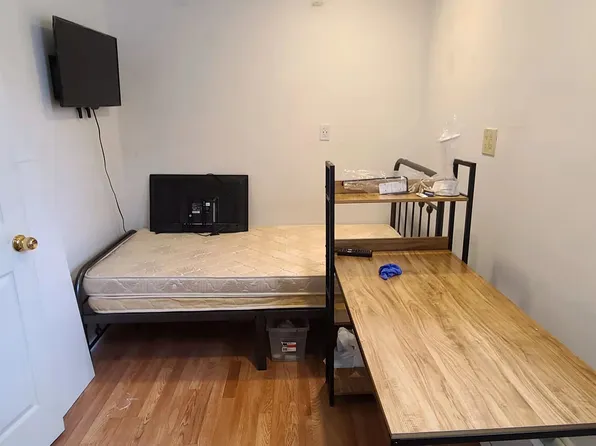 (undisclosed Address), Flushing, NY 11366