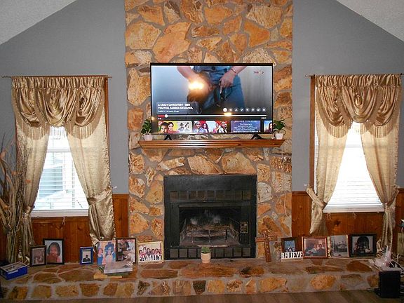 5th image of 2911 Melrose Dr