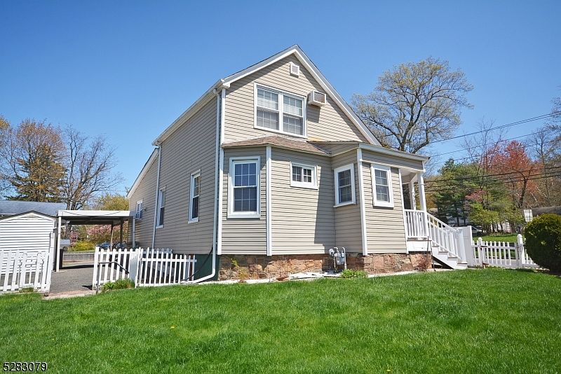 1st image of 589 Eagle Rock Ave