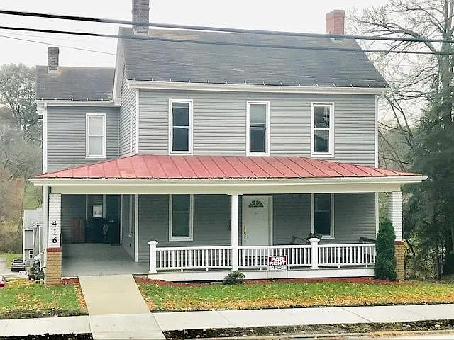 4 bed, 2600 sqft, $1,800 — Photo 1