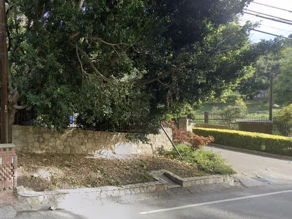 3011 Mandeville Canyon Rd, Los Angeles, CA 90049