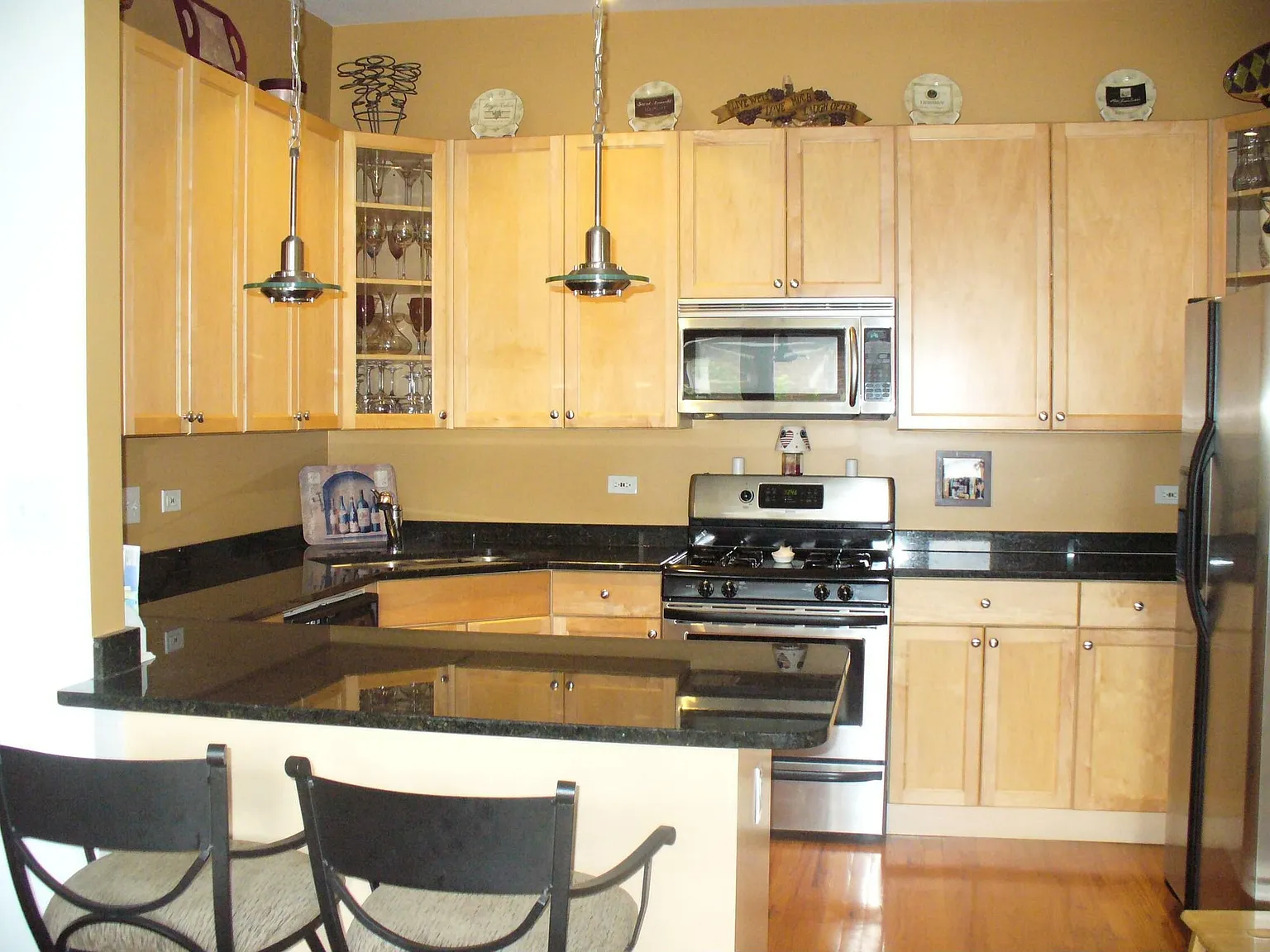 2136 W Monroe St #204W photo 1