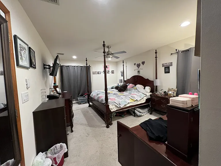 5 Roosevelt Ave #B — Photo 33