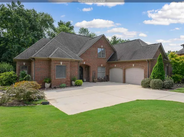 136 Sydney Ln, Chelsea, AL 35043
