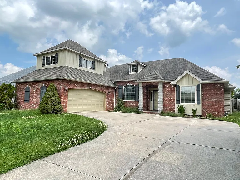 316 Melaleuca Dr — Photo 1