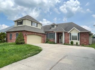 316 Melaleuca Dr, Springfield, MO 65809