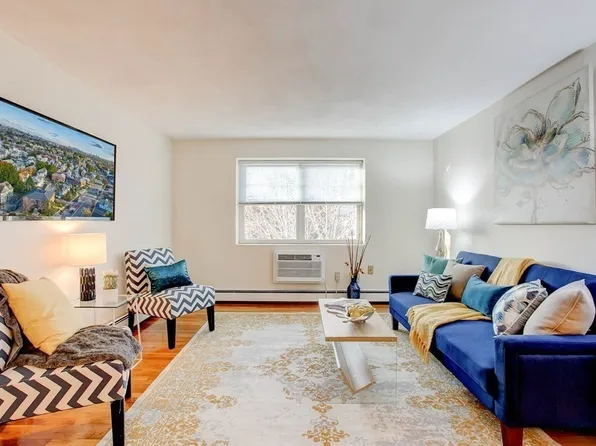 1 Wyman St APT 5, Arlington, MA 02474