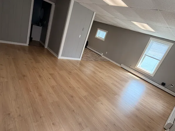 92 Elm St #2A, Hartland, ME 04943