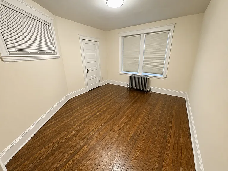 11 Fairfield St #1 — Photo 3