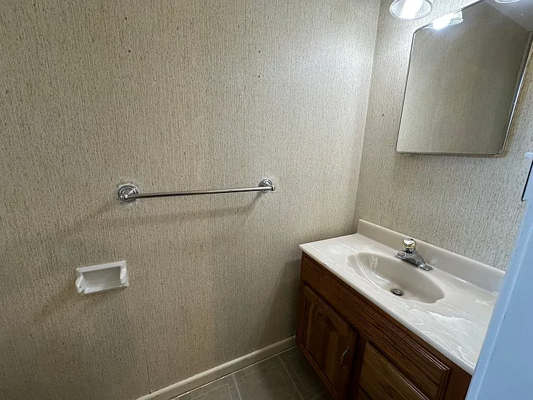 1408 Dermott Ave — Photo 18