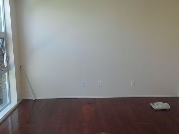 3rd image of 2032 Julian Ave