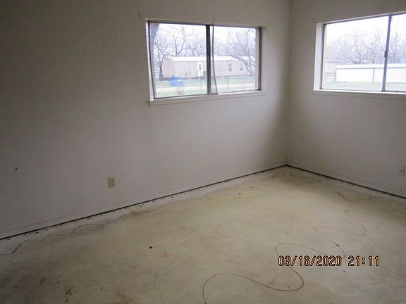2nd image of 211 Mississippi St S