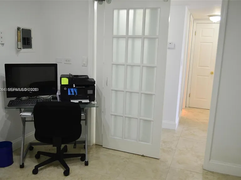 5555 Collins Ave #4A — Photo 10