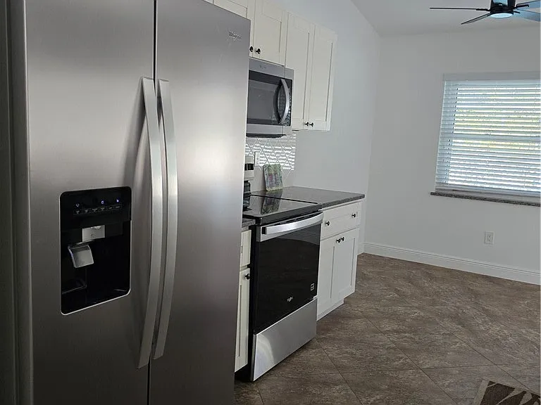 2136 SE 8th Ave — Photo 20