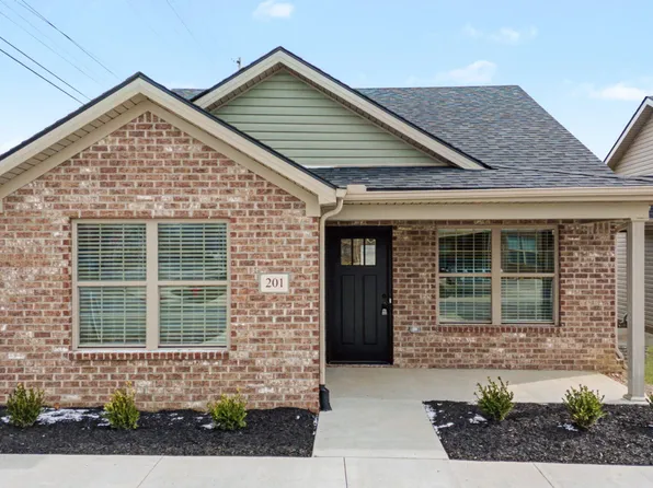 201 Harvest Park Dr, Berea, KY 40403