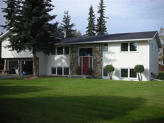 5th image of 946 Wood Way