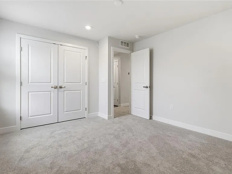 856 Woods Chapel Rd — Photo 20
